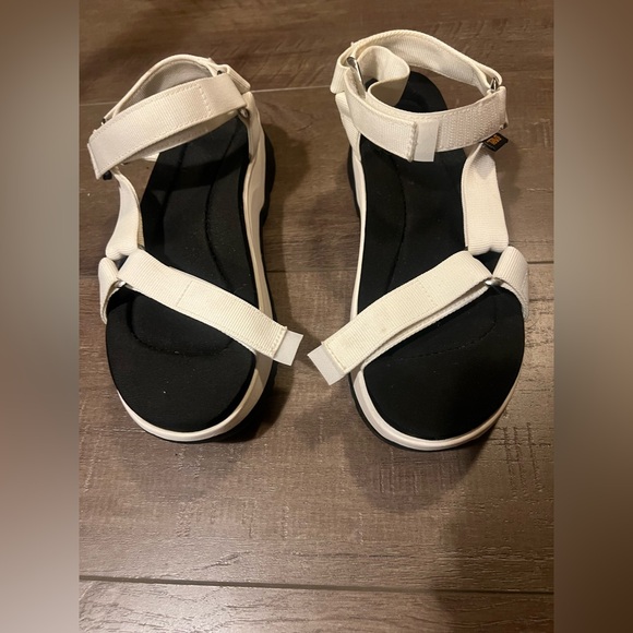 Teva Jadito Universal Comfort Sandal - Picture 10 of 11